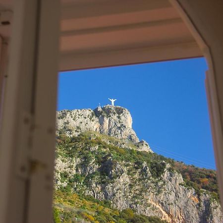 Dimore Santojanni - La Casa Sul Porto มาราเตอา ภายนอก รูปภาพ